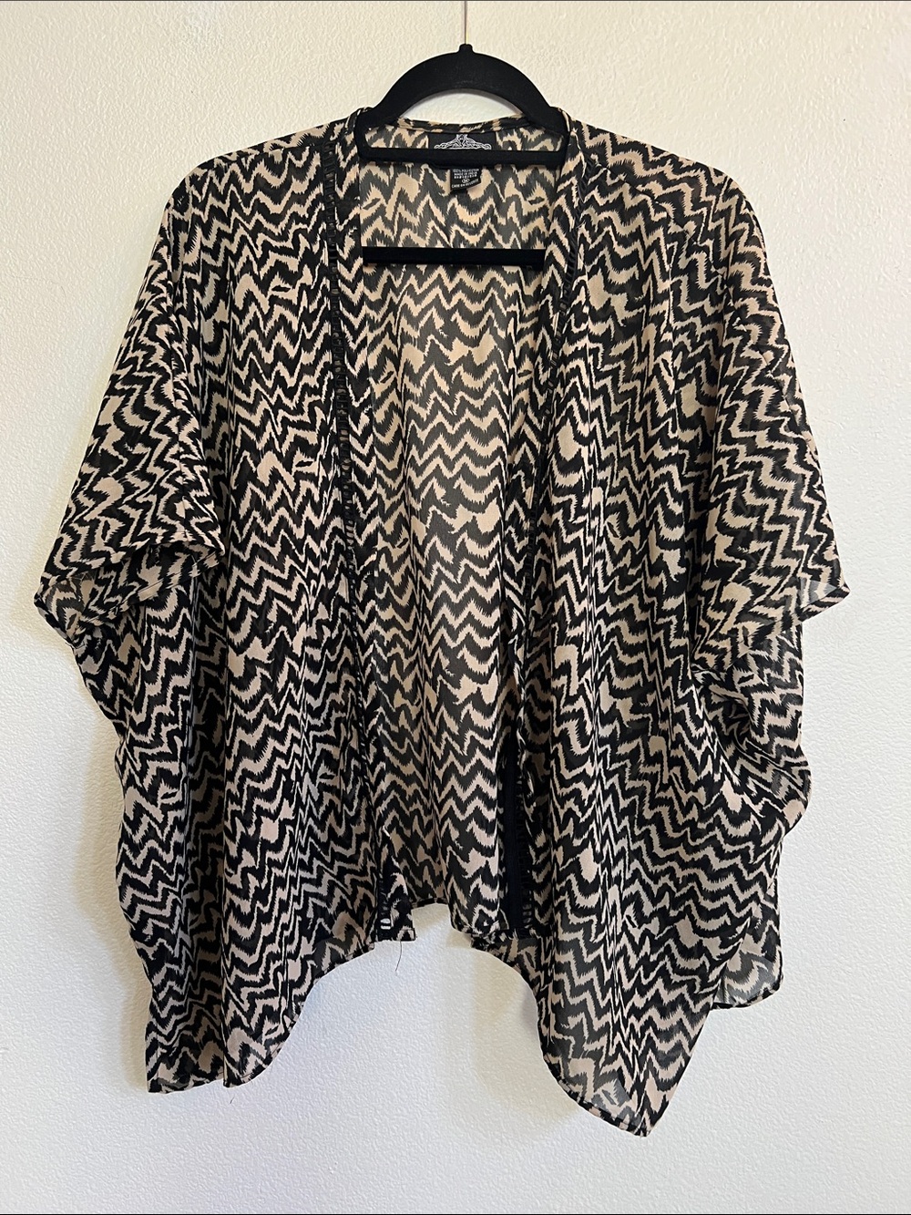 ANGIE Semi-Sheer Kimono Cardigan Swim Cover-Up Abstract Chevron Black/Tan M